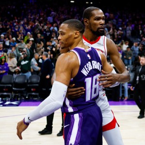 新球体育-迟到版！KD祝威少成为历史PG得分王：难以置信 你注定会进名人堂