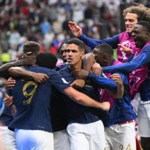 新球体育比分网-艺术级格子两助攻送走三狮！法国队再迎德尚式胜利